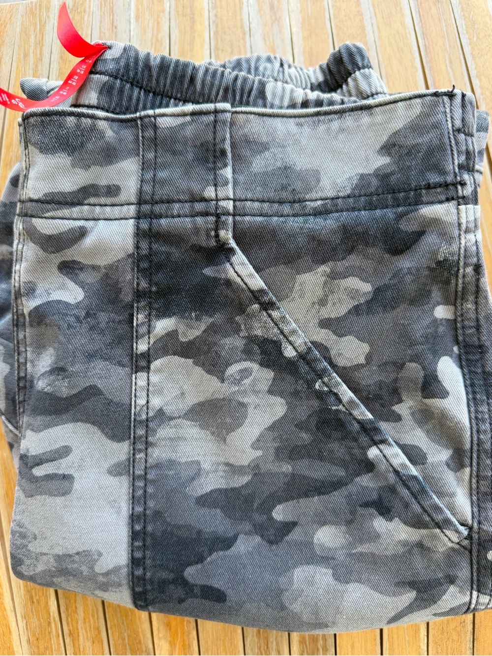 SPANX Gray Camouflage Pull-On Joggers
